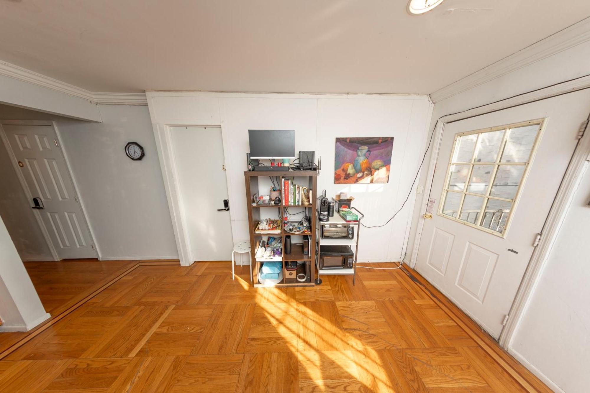 Apartment & Play Red Adult In Williamsburg